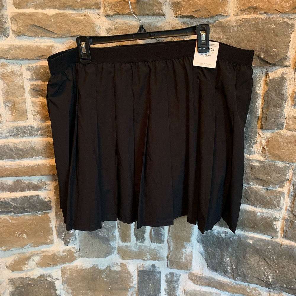 Cotton On black pleated tennis skirt size 1x new